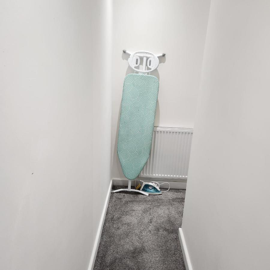 Comfy Diamond Ensuite Room Maidstone With Free Parking And Speedy Wifi エクステリア 写真