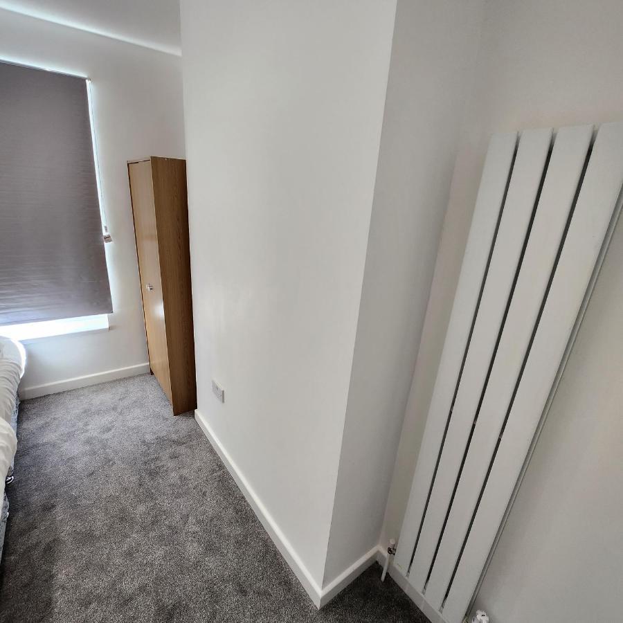 Comfy Diamond Ensuite Room Maidstone With Free Parking And Speedy Wifi エクステリア 写真